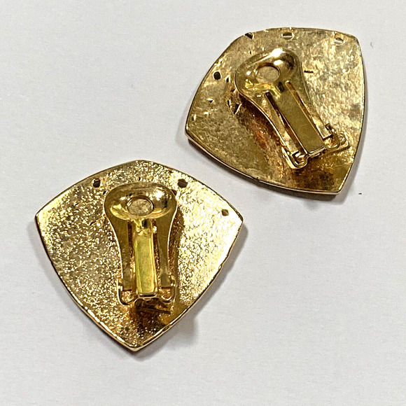 Vintage Clip On Earrings Goldtone Filigree & Red Enamel 1980's Boss Lady Chic - Picture 6 of 7